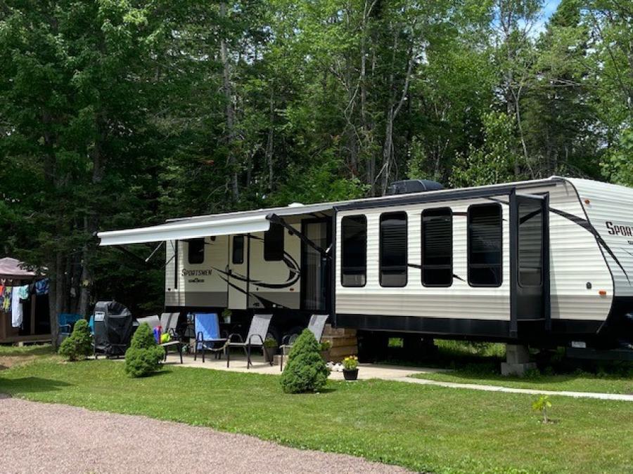 RV camping / Great outdoors / RV resort